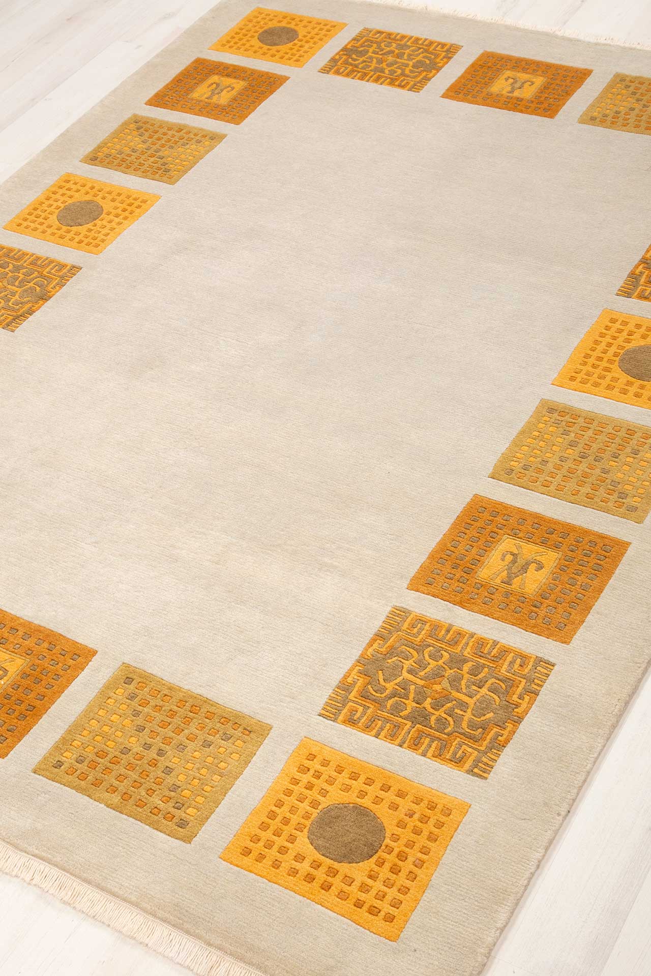 Bhutan Design Grey 170x230