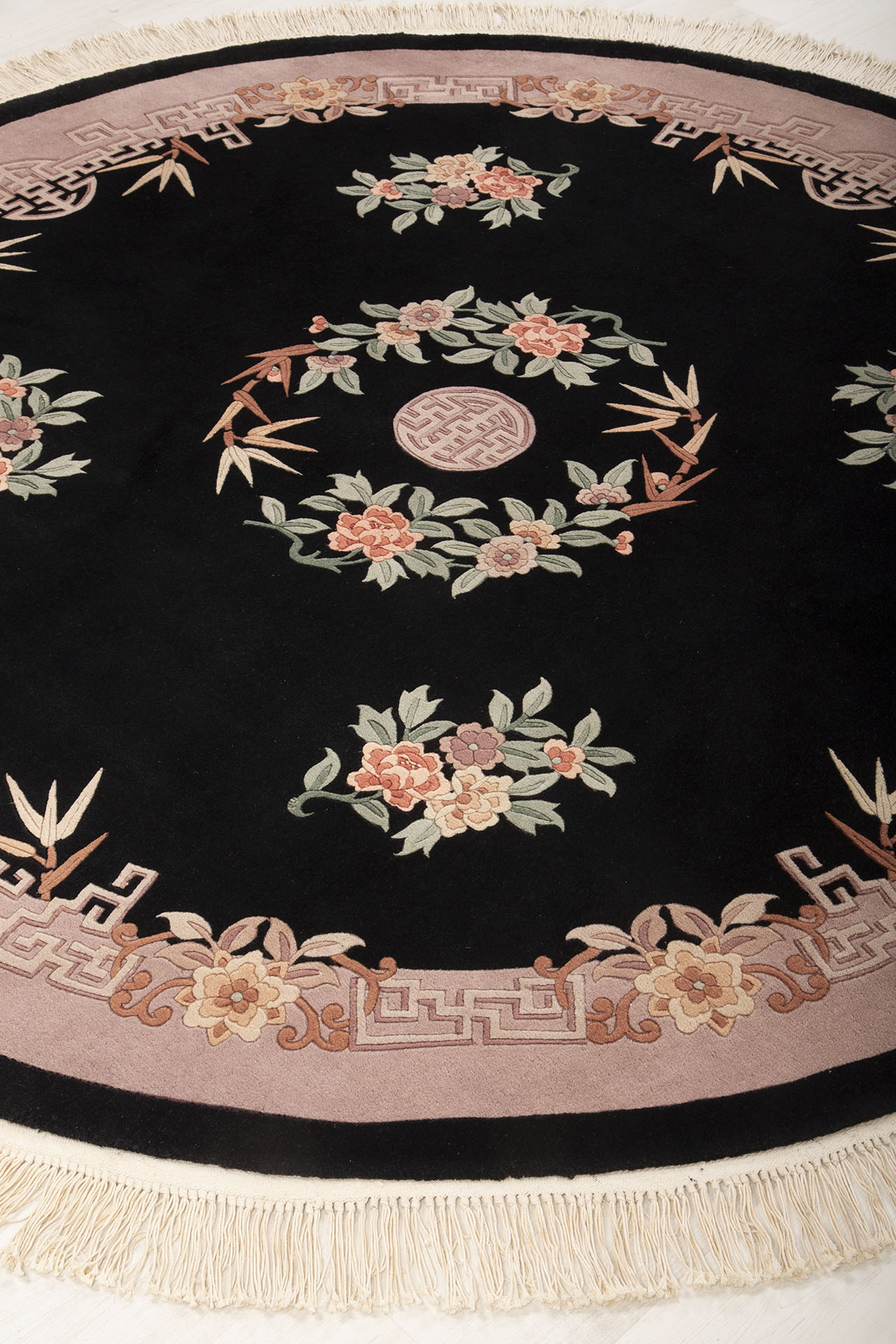 China 90 Line Black 213x213