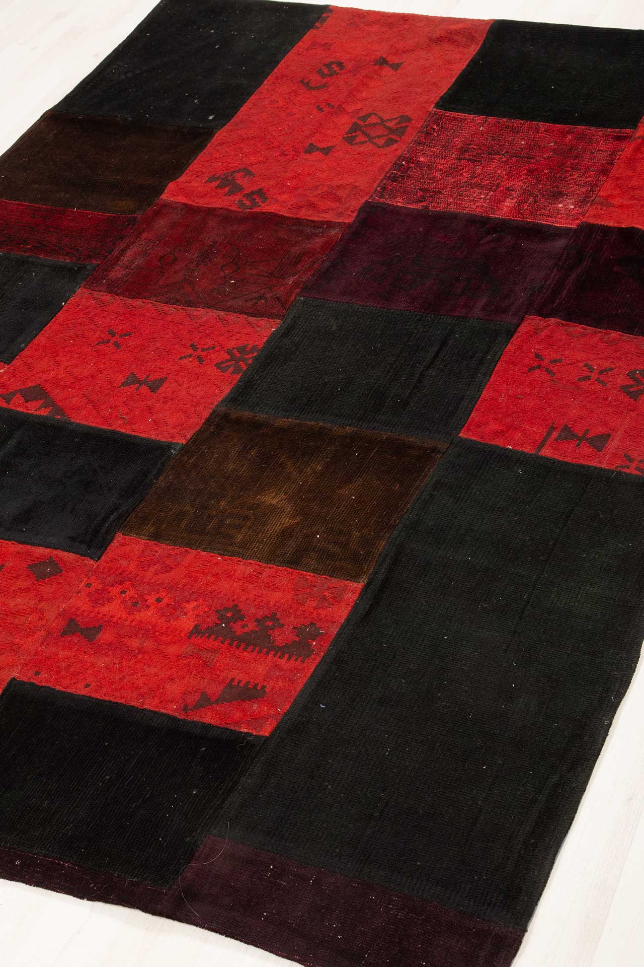 Patchwork Carpet Red 164x228