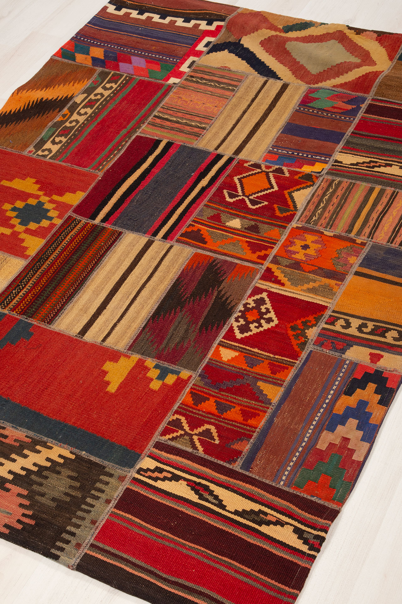 Bargi Mattor Ull Patchwork Kilim Multi 142x195 ba_328771-1.jpg