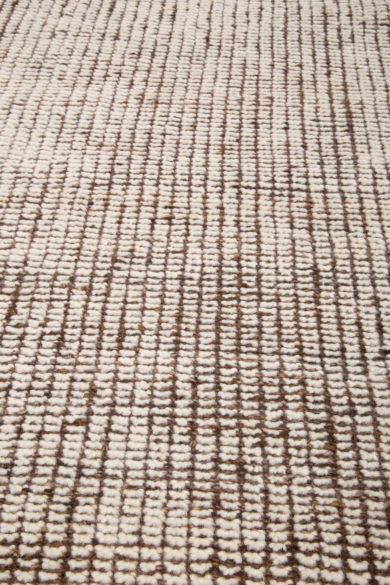 Berber White Brown 171x234
