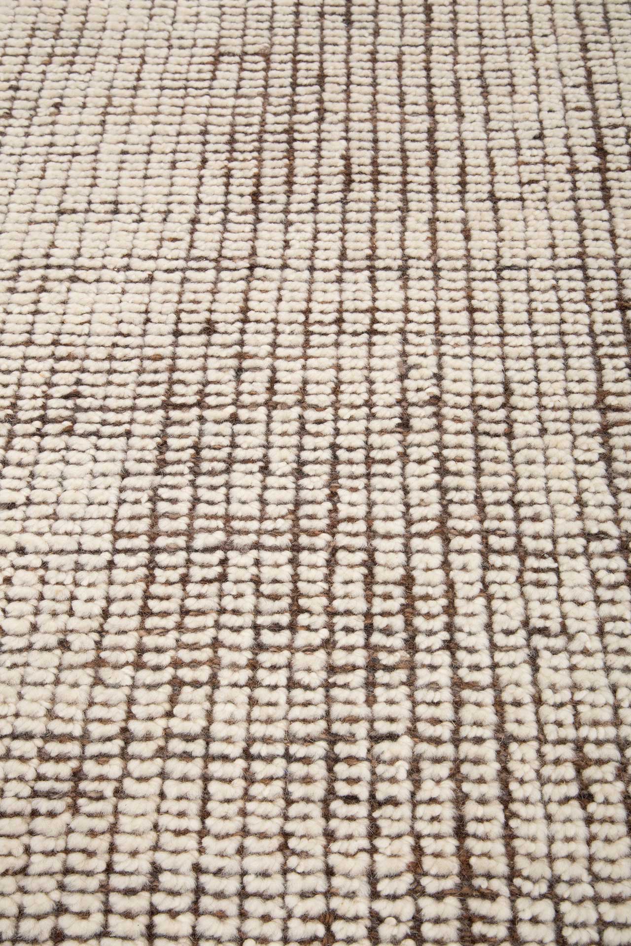 Berber White Brown 203x302