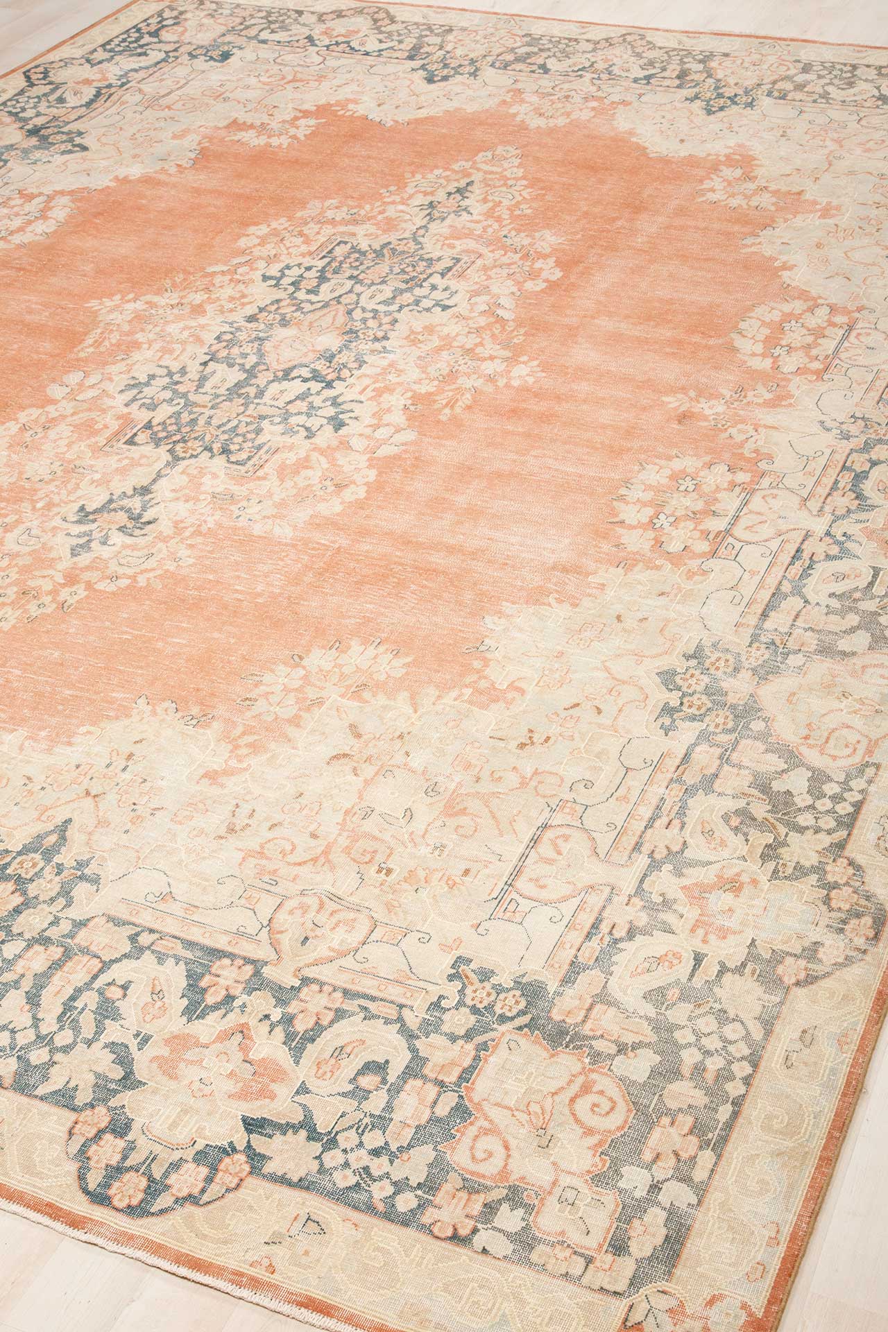 Decolorized Multi 302x410