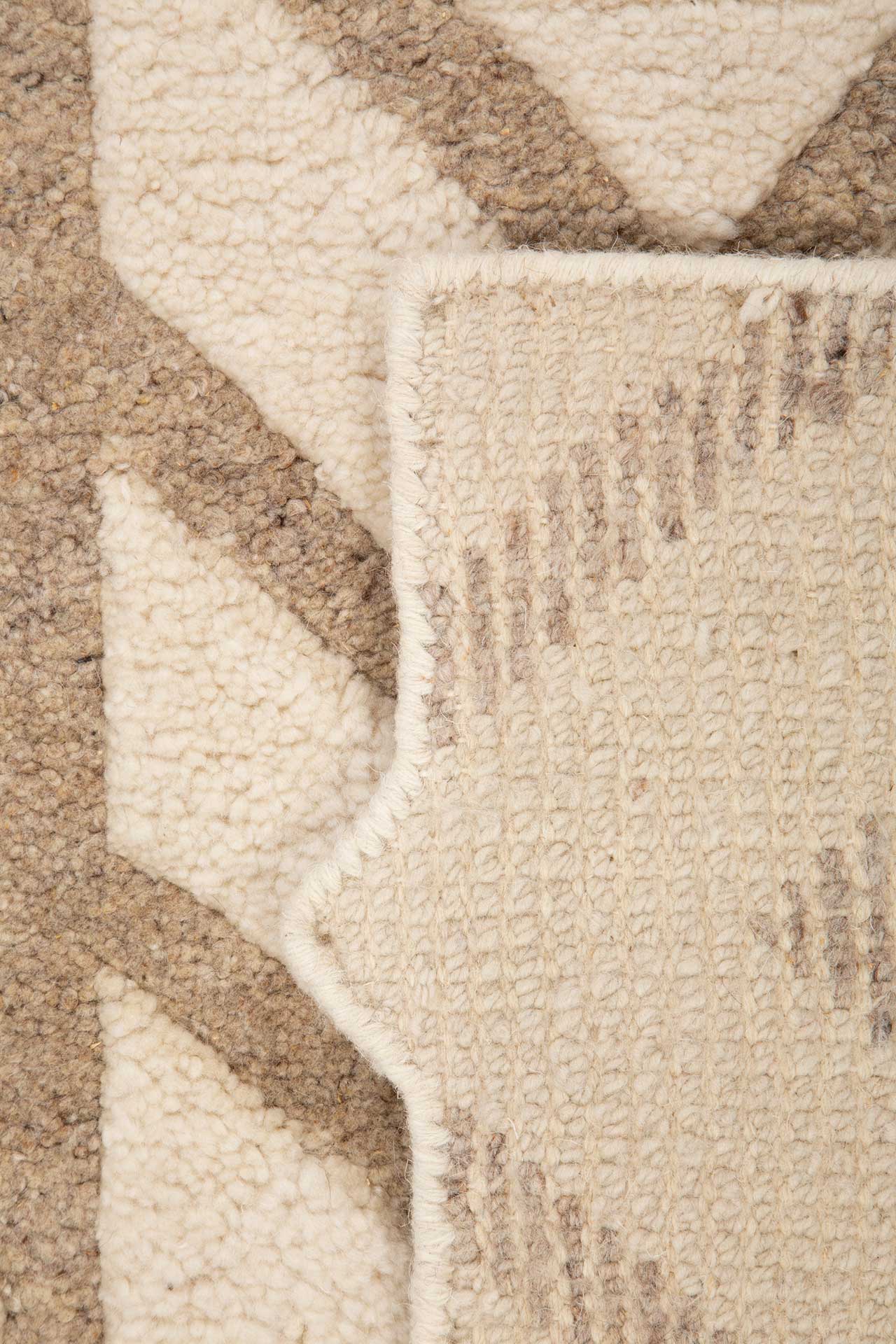 Berber White & Sand 180x241