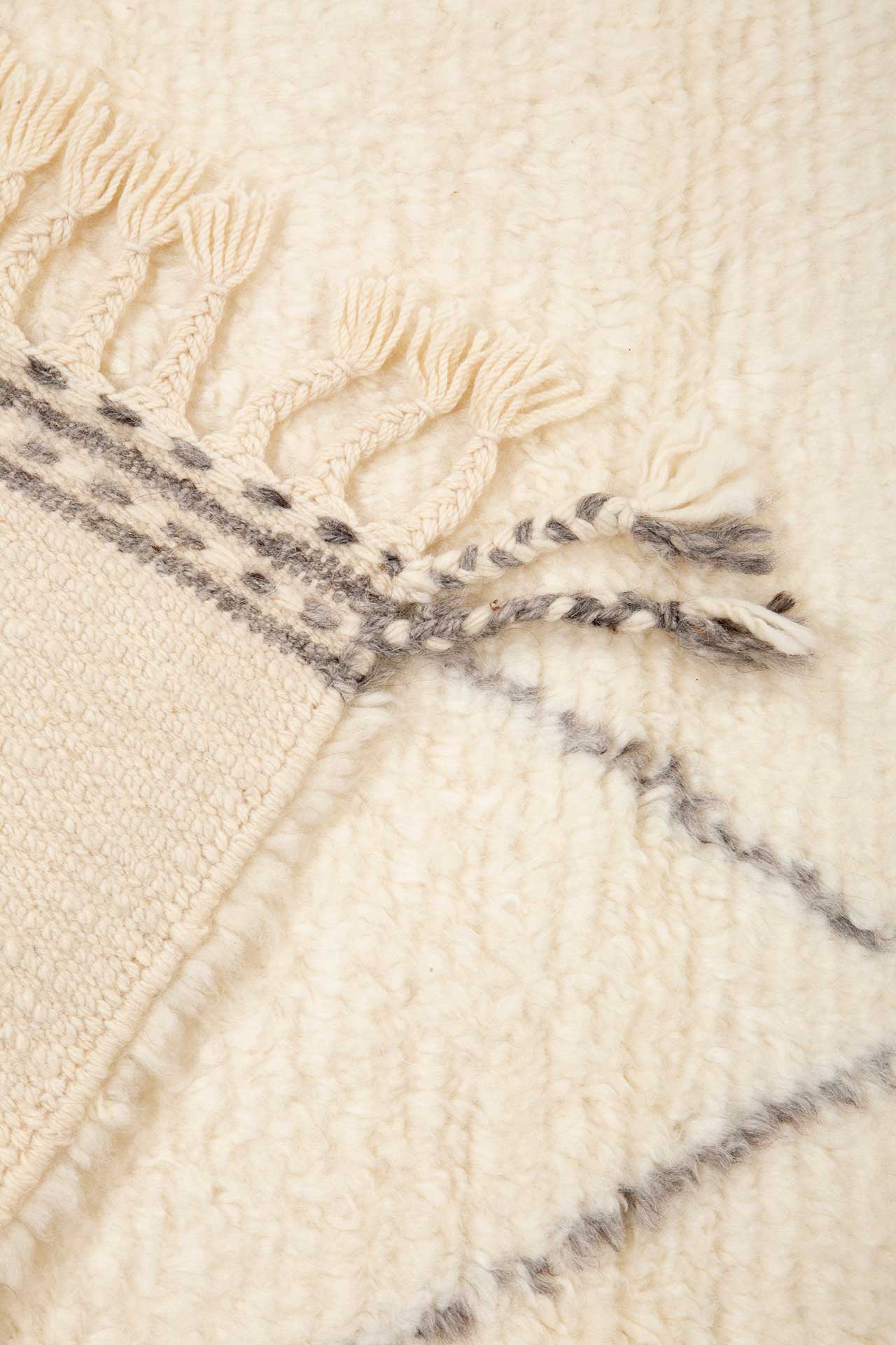 Berber White & Grey 198x295