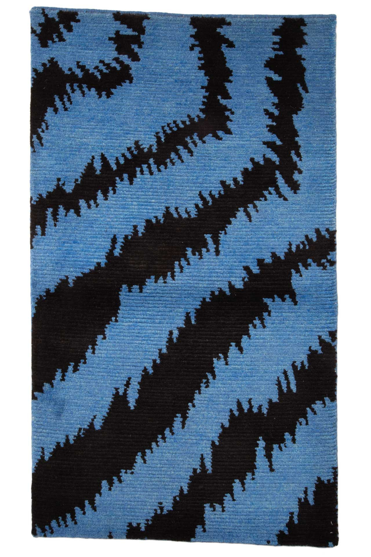 Namche Blue 74x127