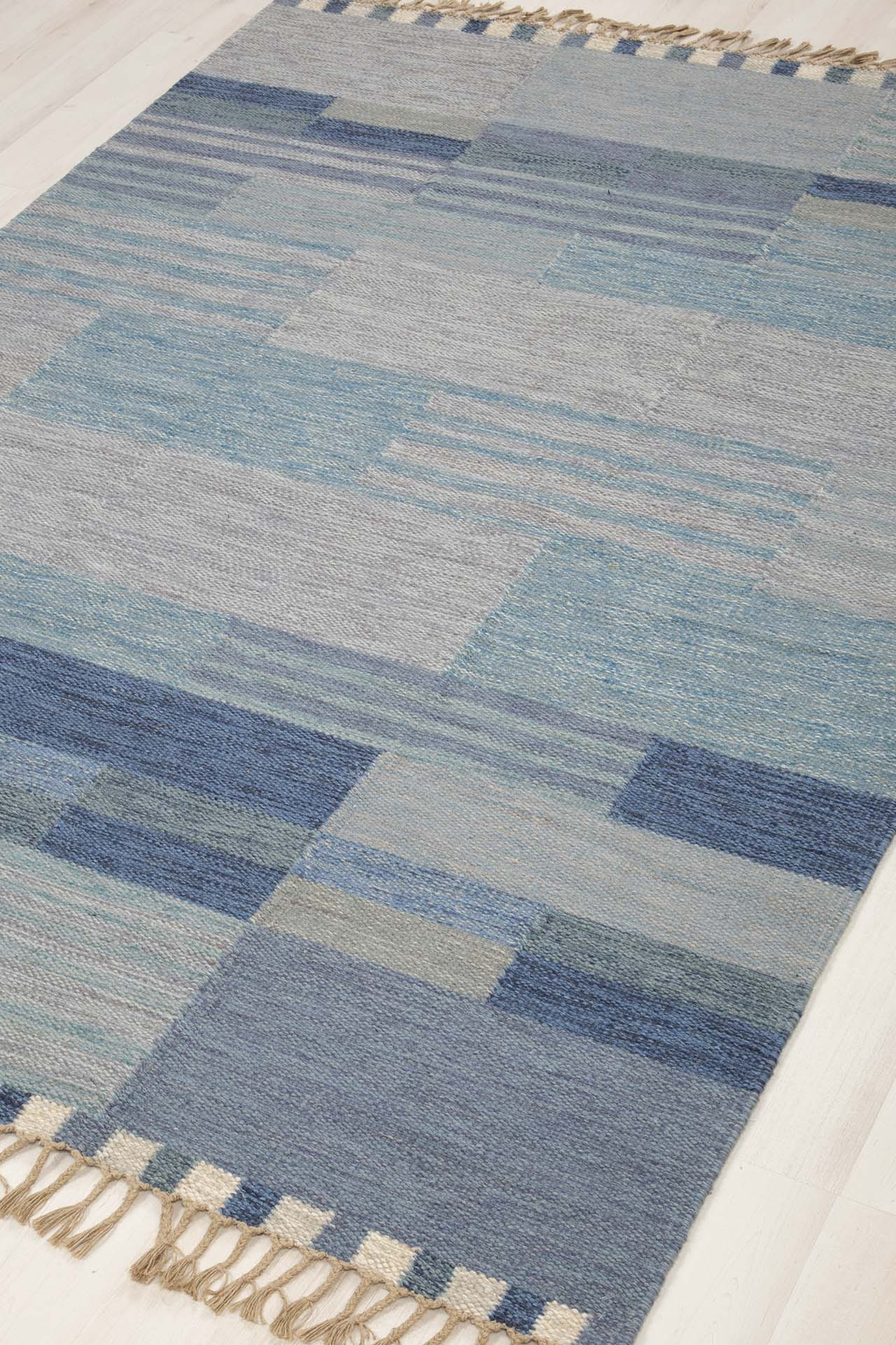 bargi.se Röllakan M M 6 Blue 168x229 ull matta modern ba_449718-1.jpg