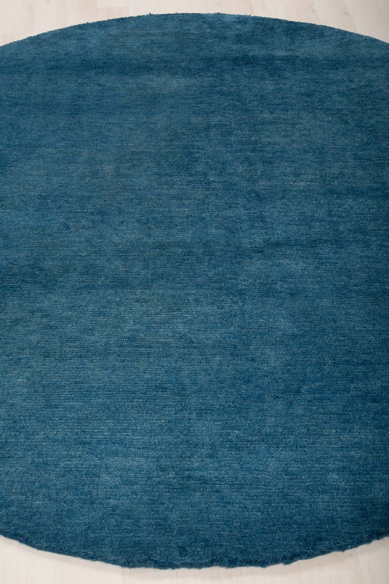 Bhutan Design Blue R202