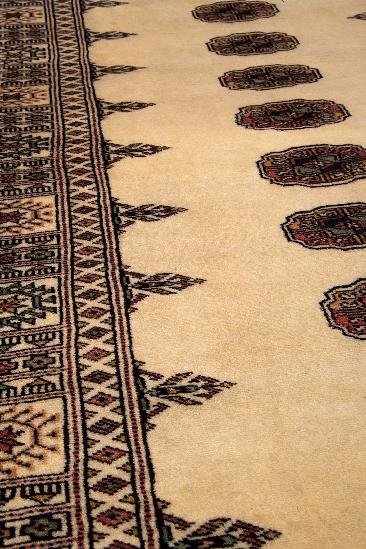 Lahori Bochara Beige 92x184